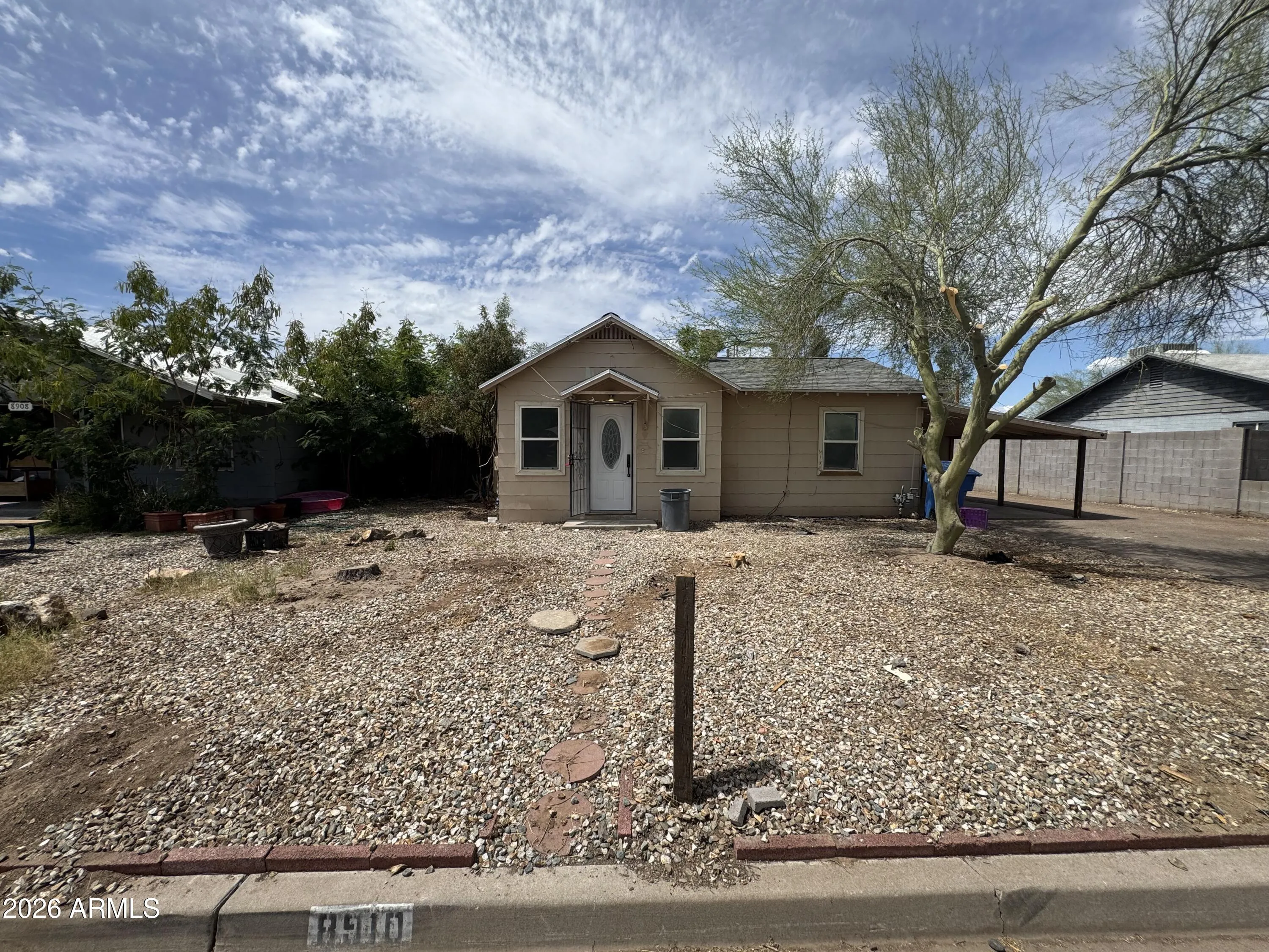 8910 N 10th Street, Phoenix, Arizona 85020