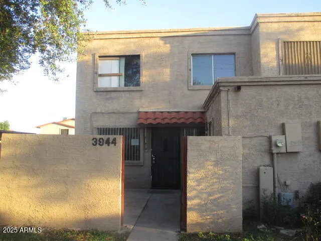 3944 W Camelback Road, Phoenix, Arizona 85019